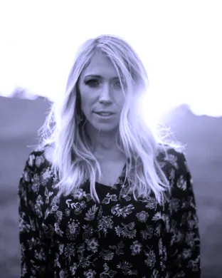 Ellie Holcomb