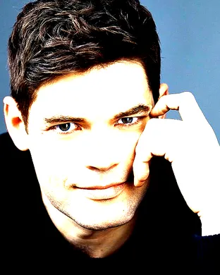 Jeremy Jordan St. Louis