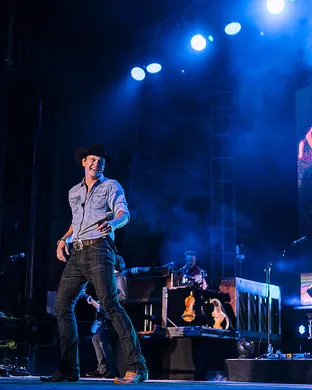 Jon Pardi St. Louis